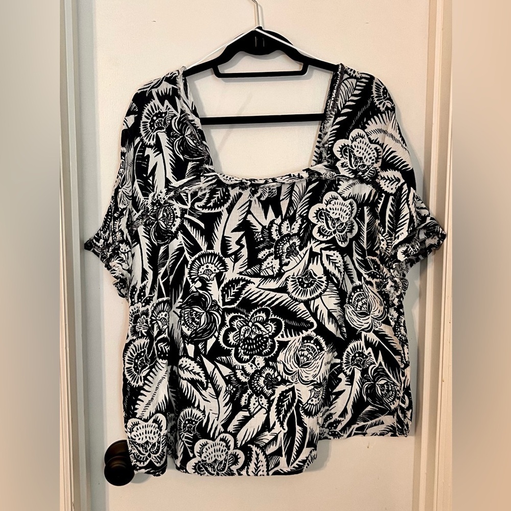Wonderly plus size women’s top 2X